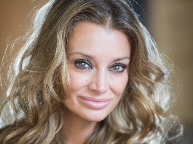 Daarom moet Véronique De Kock na 12 jaar wijken als presentatrice van Miss België: “Het is een budgettaire kwestie”
