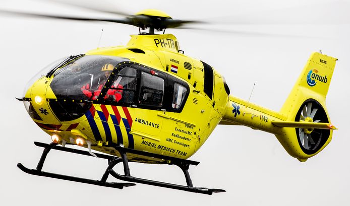 De traumahelikopter is uitgerukt voor het ongeluk.