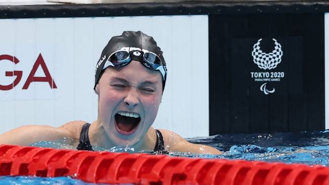 Zwemster Chantalle Zijderveld in extase na goud in Tokio