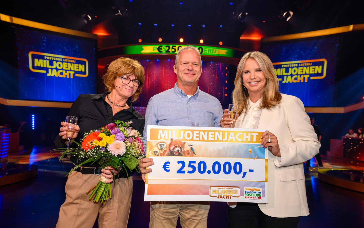 Ria uit Ridderkerk wint auto, maar kan niet rijden, Paul uit Brielle