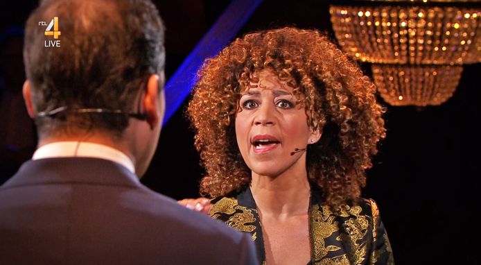 Een felle Diana Matroos tijdens haar ondervraging van PvdA-lijsttrekker Lodewijk Asscher.