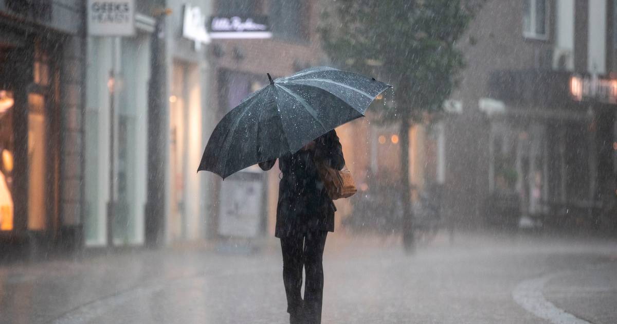 Code geel voor onweersbuien met lokaal hagel, vooral donkere wolken boven Midden-Brabant - BN DeStem