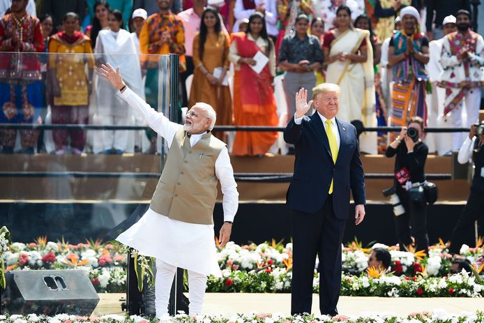 Premier Modi en president Trump maandag tijdens een toespraak in India.