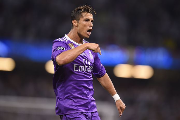 Ronaldo breekt record na record met zege en twee treffers | Buitenlands voetbal |