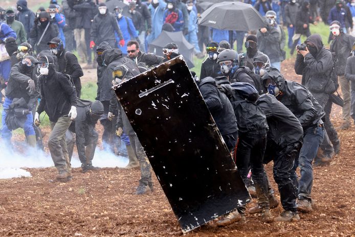 REUTERS