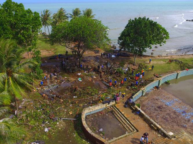 VIDEO. Luchtbeelden tonen enorme ravage na tsunami in Indonesië