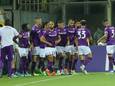 Spelers van Fiorentina vieren de 1-0.