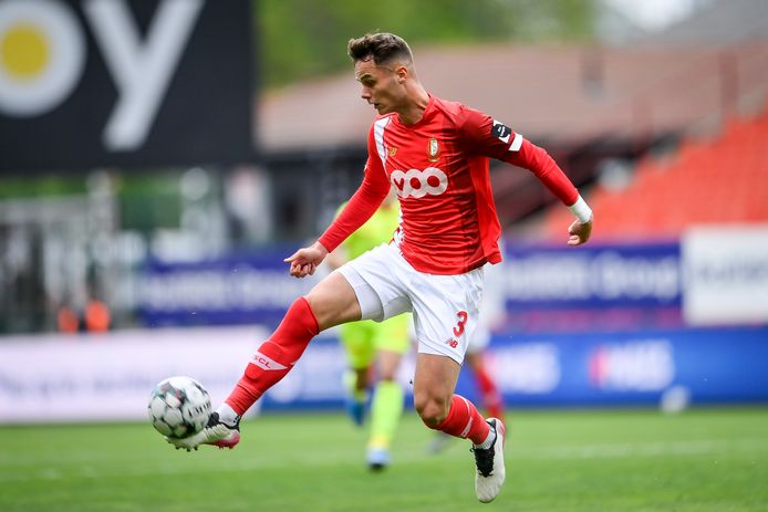 Huit mois après sa terrible blessure au genou, Zinho Vanheusden a retrouvé la pelouse de Sclessin ce jeudi.