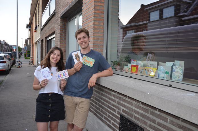 Antje en Ruben van Huis Gemaakt werd overspoeld met lieve welkomstkaartjes van Lokeraars.