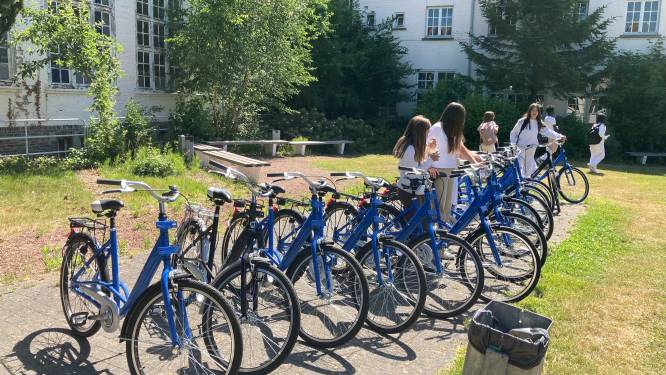 Mariagaard koopt 25 fietsen aan om te delen: “Schooluitstappen voortaan ook per fiets”