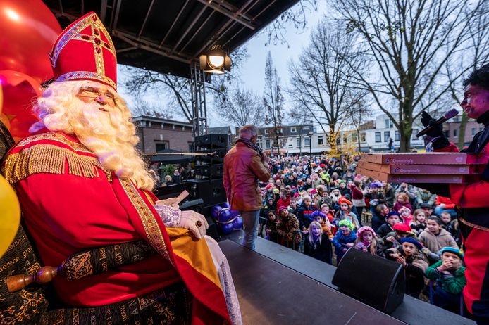 Vol verwachting klopt hun hart.