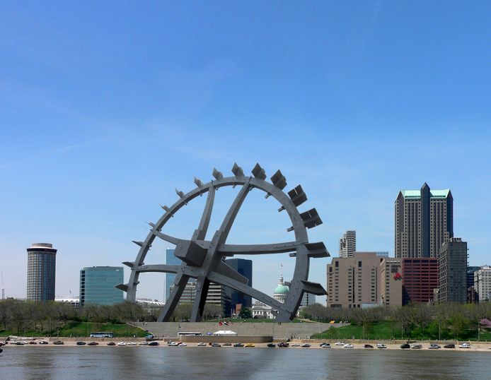 ’t Reetmölle-Rad op de plek van de Gateway Arch aan de Mississippi in Saint Louis.