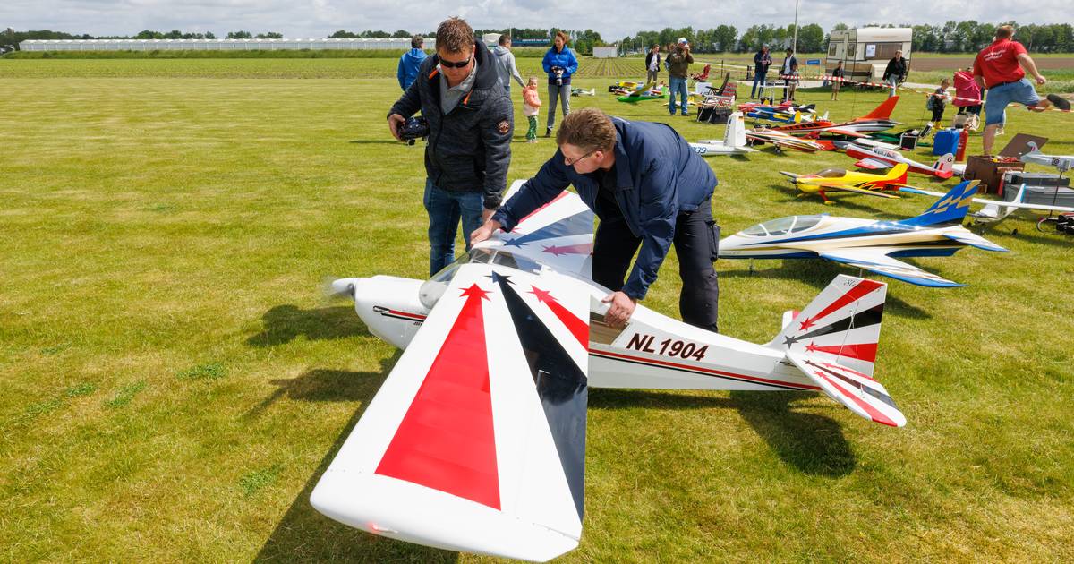Lot modelvliegtuigen, schaal 1:500 - Catawiki