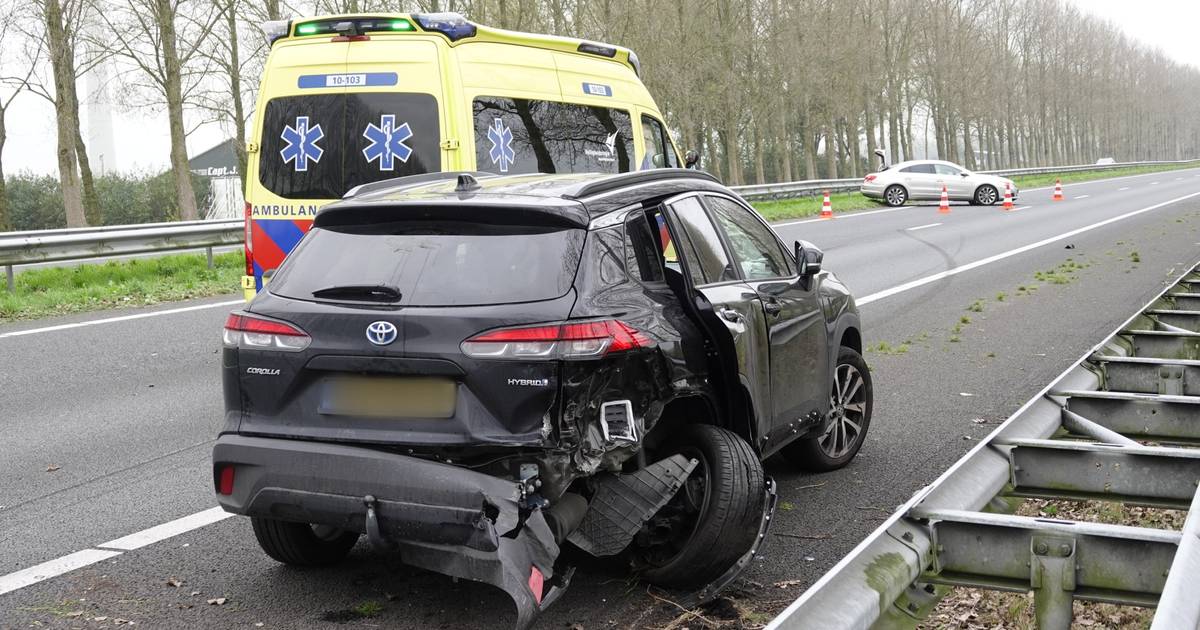A7 dicht bij Middenmeer vanwege ongeluk