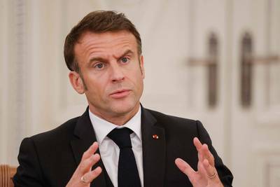 Macron: “Ne prenez pas de risque et restez chez vous”