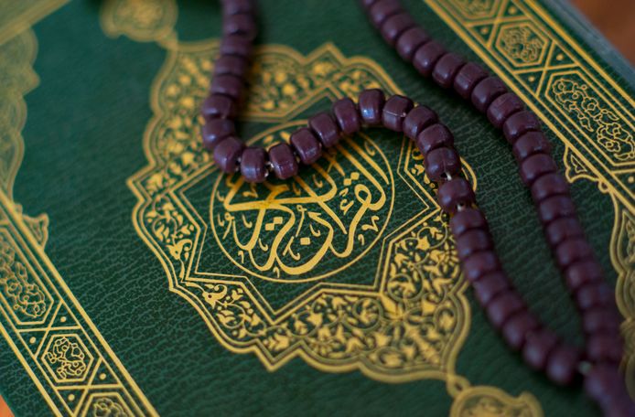 Een Koran en een gebedsketting. Foto ter illustratie.