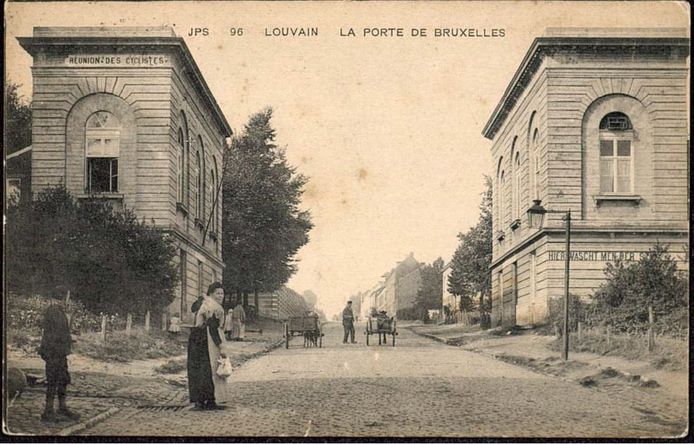 Een oud beeld van de Leuvense tolhuizen aan de Brusselsepoort.