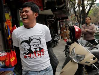 Kapsels zoals Kim Jong-un en T-shirts met portret van Trump: Vietnam bereidt zich in stijl voor op topontmoeting