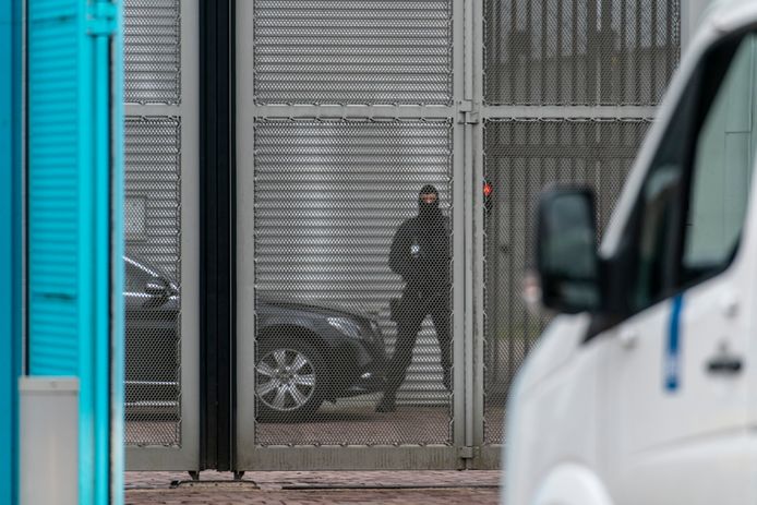 Het kabinet overweegt het leger in te zetten om te helpen bij de beveiliging van het Marengoproces maar wat betekent dat voor Vught?