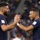 Kylian Mbappé en Olivier Giroud loodsen Frankrijk naar kwartfinale WK
