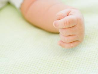 Britse begrafenisondernemer zet al voor tweede keer zijn eigen baby mee op de wereld