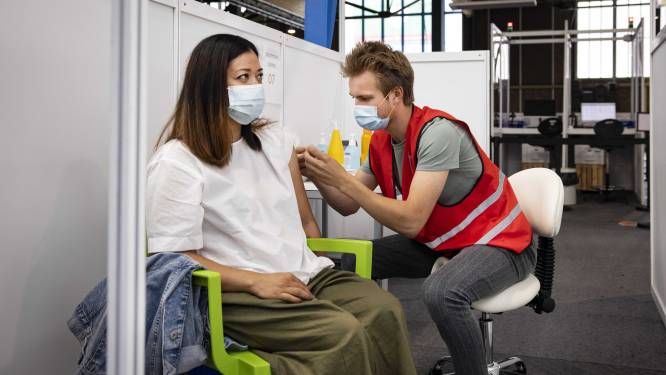 ‘Prikspijt’ in Nederland woord van het jaar 2021, na oproep door antivaxers op Twitter