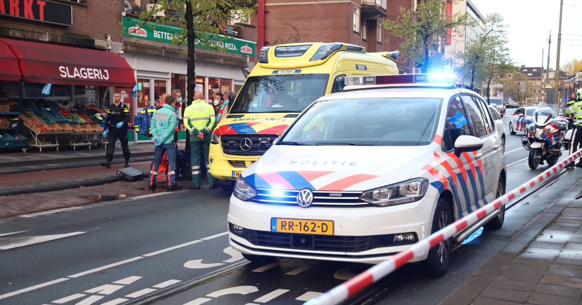 Drie verdachten aangehouden voor fatale steekpartij waarbij jongen (17) stierf .