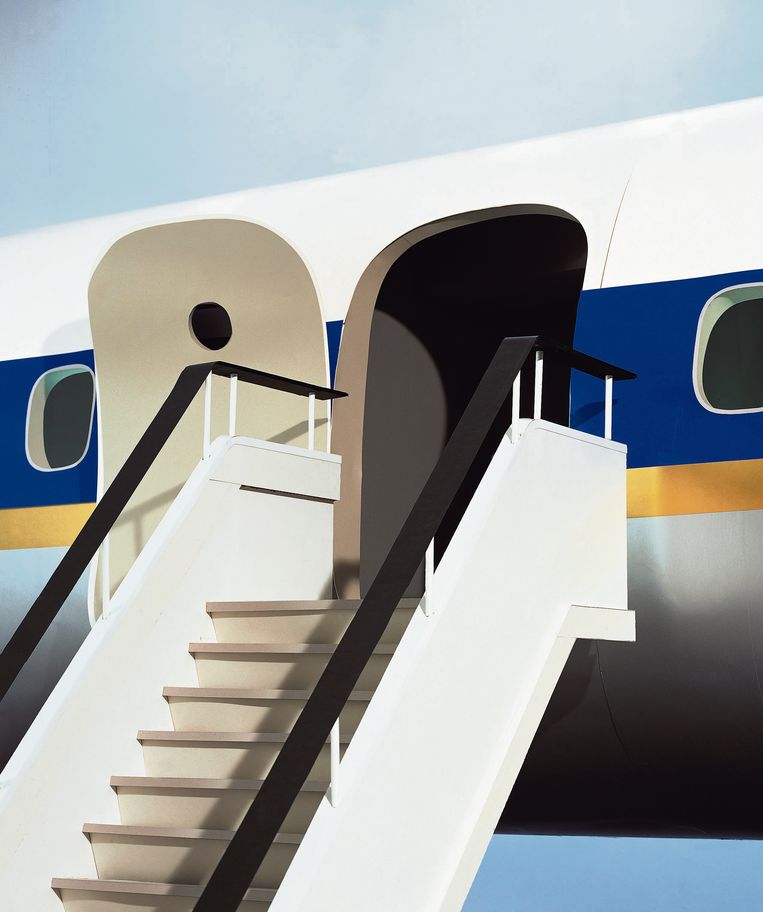 Gangway, 2001.
 Beeld Thomas Demand/Jeu de Paume