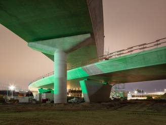 IN BEELD. Met de roltrap langs de ‘Oosterweelkunstwerken’: “Viaducten en fly-overs lijken beeldhouwwerken” 