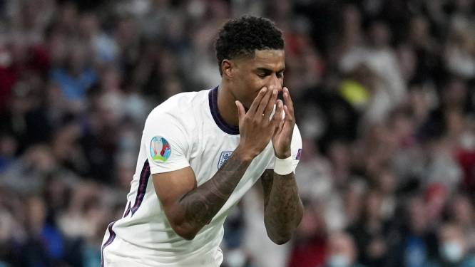 “Ik zal me nooit verontschuldigen voor wie ik ben”: Marcus Rashford zorgt voor krop in de keel met zeer emotionele boodschap na penalty-fiasco