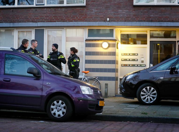 De politie op de Oudenoord in Utrecht Beeld anp