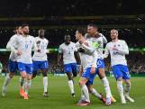 Pavard schiet snoeihard raak voor Frankrijk