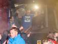 Fans onthalen kampioen Cambuur diep in de nacht met vuurwerk