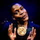 Romana Vrede wint als eerste zwarte actrice belangrijkste toneelprijs Theo d'Or