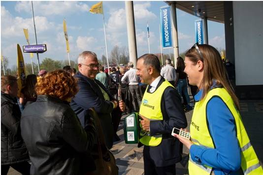 Theo Janssen Ambassadeur Van Stichting Die Zich Inzet Voor Gezinnen Met Kind Dat Aan Kanker Lijdt Arnhem Gelderlander Nl