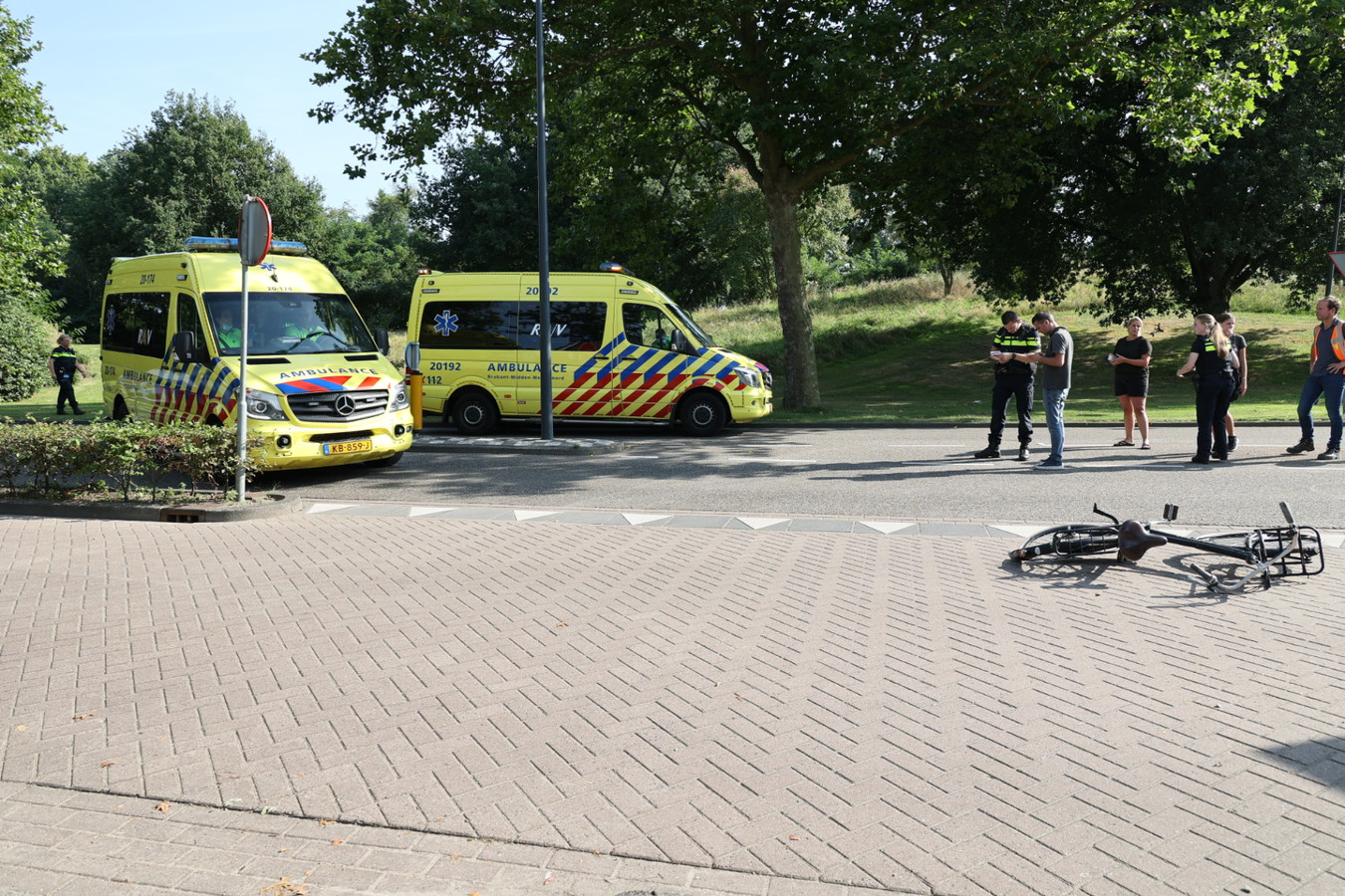 Een meisje is dinsdagmiddag zwaargewond geraakt bij een aanrijding met een auto op de in Waalwijk.