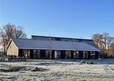 ‘Twentse schuur’ biedt Beekpark School in Borne even respijt, maar nieuw ruimtegebrek dient zich al 