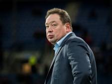 Vitesse-coach Sloetski stapt op: ‘In het voetbal ben je snel van hero tot zero’