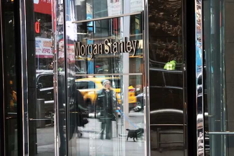 Morgan Stanley kreeg een boete van 200 miljoen dollar voor het overtreden van archiefregels. De bank wil een deel van de boete verhalen op zijn medewerkers. Beeld Getty Images