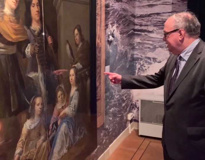 Ronald Prud’homme van Reine geeft in de virtuele tour een uitleg over Tromp en zijn kinderen.
