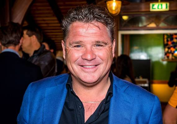 Zanger Wolter Kroes (52) baalt van eigen bruiloft