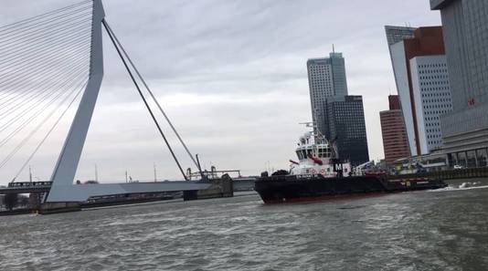 En Avant 30 van rederij Muller uit Dordrecht is vandaag gepresenteerd bij de Erasmusbrug in Rotterdam.