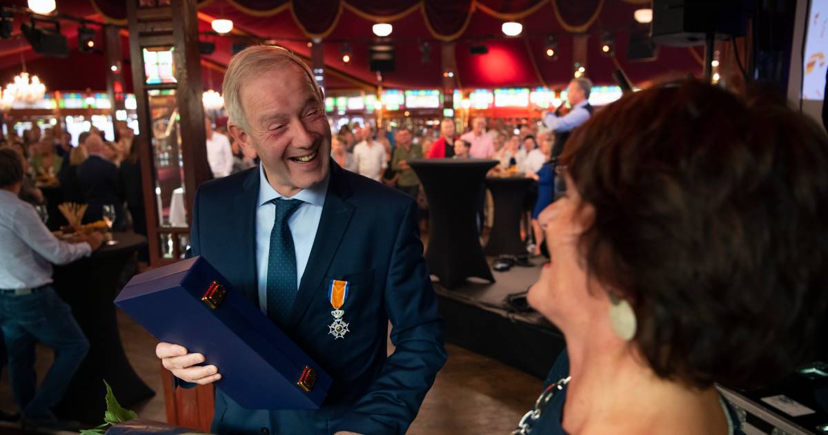 'Mister Van der Poel' Ron van Pamelen geridderd - Provinciale Zeeuwse Courant