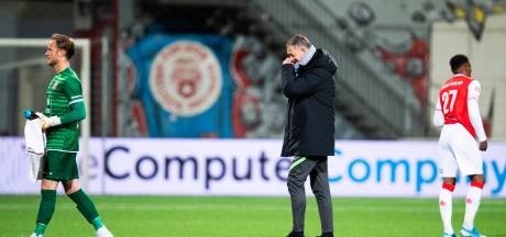 Fc Eindhoven Laat Kansen Liggen Om Fc Emmen Pijn Te Doen En Is Uitgebekerd Rentree Sleegers Lichtpuntje Fc Eindhoven Ed Nl
