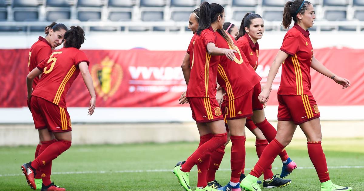 Red Flames zijn geen partij voor Spanje | Voetbal | hln.be