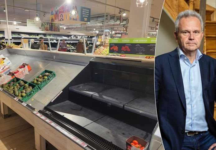 Retailprof Gino Van Ossel vreest dit weekend hier en daar voor lege rekken in de supermarkt, zoals dat de afgelopen dagen bij sommige Delhaizes al het geval was.