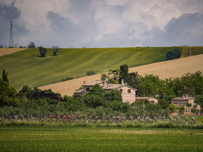 Voorbeschouwing Giro d’Italia | Eindelijk een écht vlakke sprintersrit, maar zonder Jakobsen en Kooij