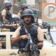Gewapende mannen vallen beursgebouw in het financiële hart van Pakistan aan