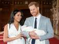 Waarom naam Meghan Markle niet meer op geboortecertificaat Archie staat: ‘Moest van Buckingham Palace’