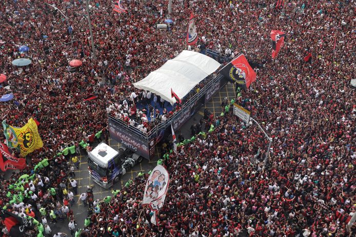 De zegeparade in de straten van Rio de Janeiro van Flamengo.